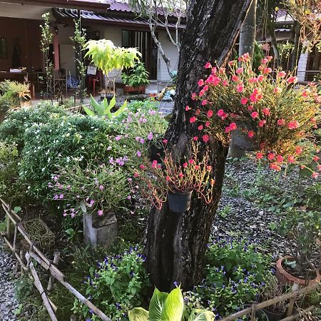 Grandma'S House Apartment Nakhon Nayok Exterior photo